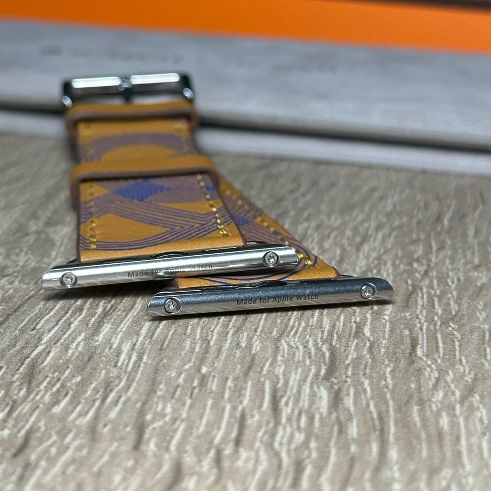 Hermes Smartwatch with Brown and Silver Accents